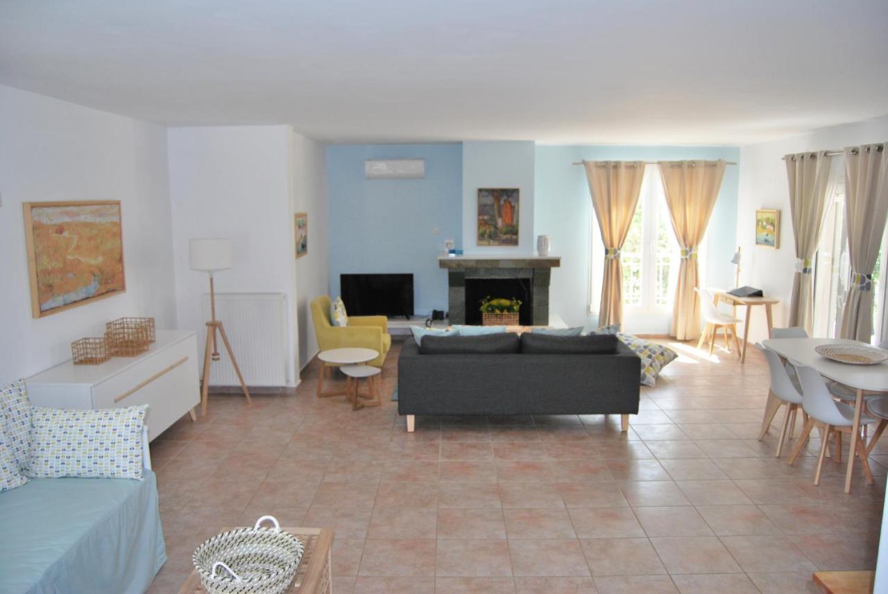 Chrysiida Apartment